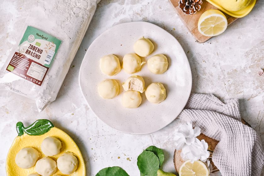 Proteinske cheesecake kuglice s limunom