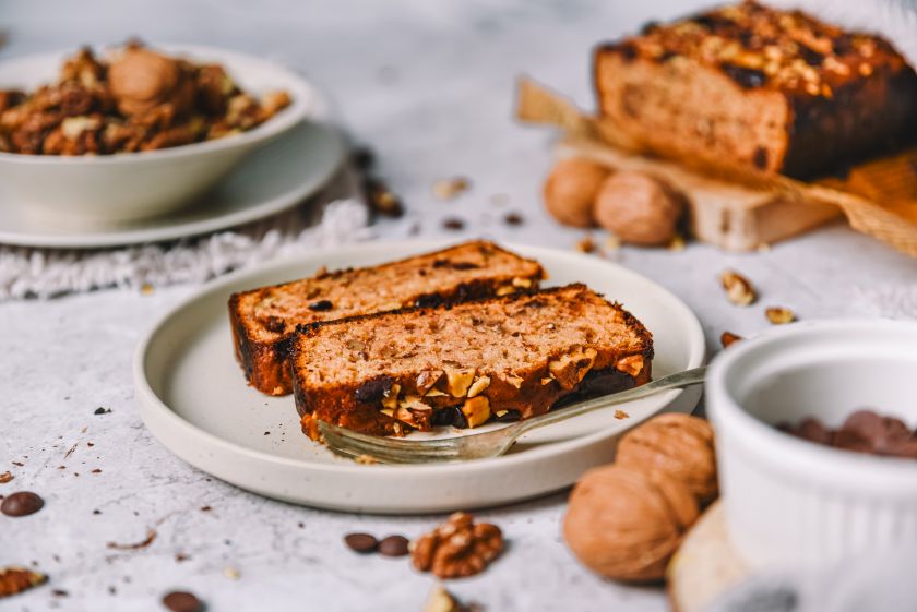 Kolač od datulja s orasima