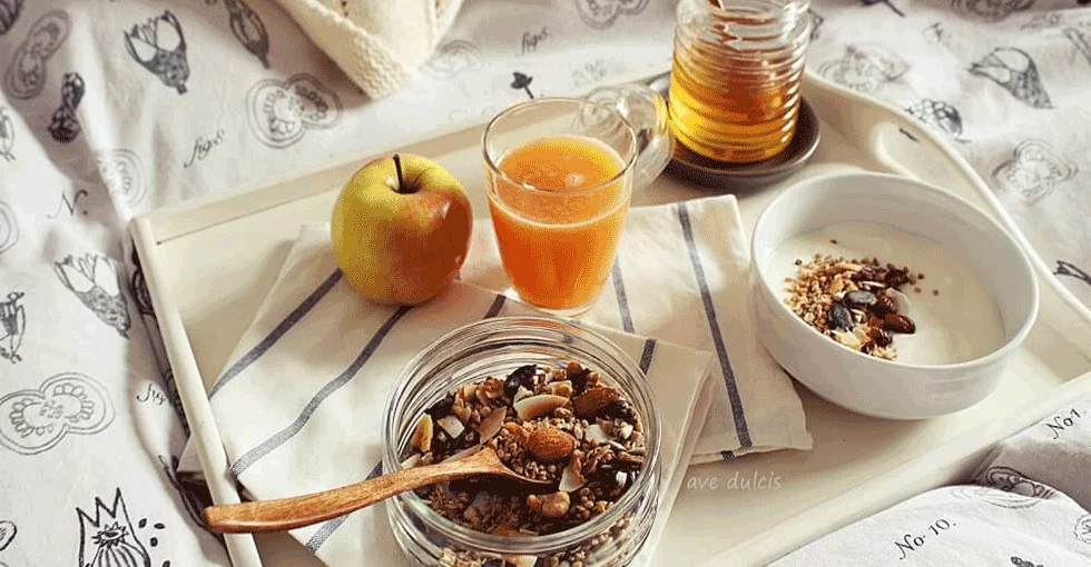 Glutenfreies Granola aus Buchweizen, Samen und Nüssen – knusprig & lecker!