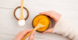 Peeling & Maske mit Kurkuma