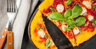 Polenta Pizzateig Pizza