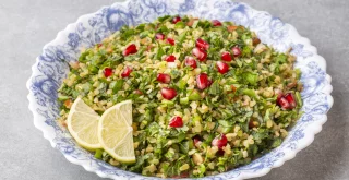 Quinoa-Salat mit Spinat