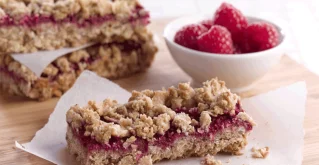 Himbeerkuchen mit Haferflocken