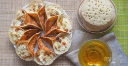 Grießpfannkuchen auf dem Tisch