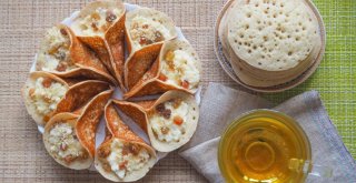 Grießpfannkuchen auf dem Tisch