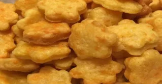 Brötchen mit Hüttenkäse