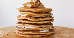 Süßer Start in den Tag – Hirse-Pfannkuchen mit gegrillten Bananen!