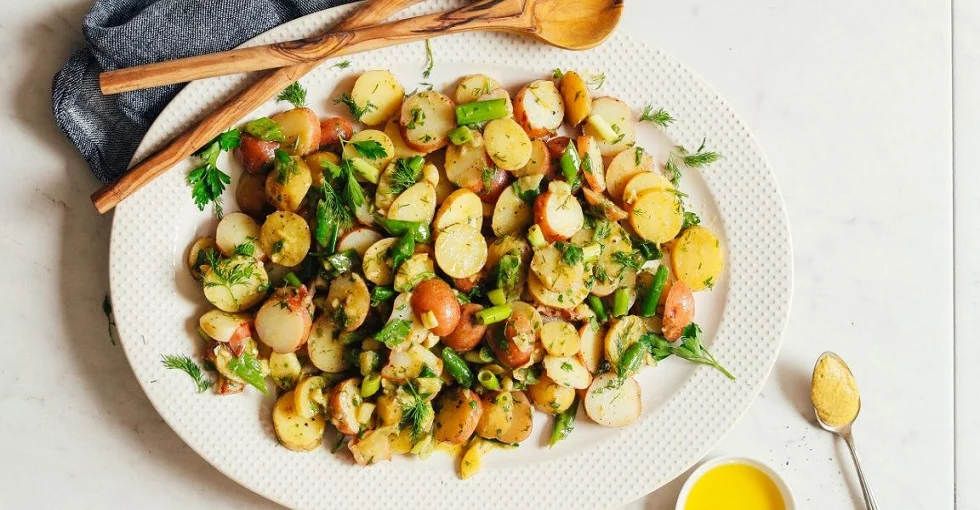 Kartoffelsalat am Teller