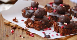 Schoko-Haselnuss-Würfel