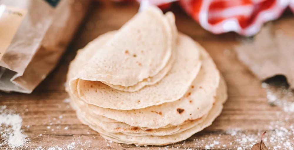 Glutenfreie Tortillas am Tisch