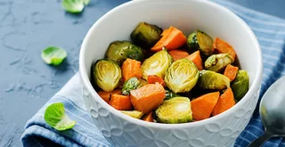 Gemüse-Eintopf mit Proteinen