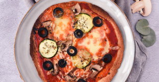 Tortilla-Pizza am Teller