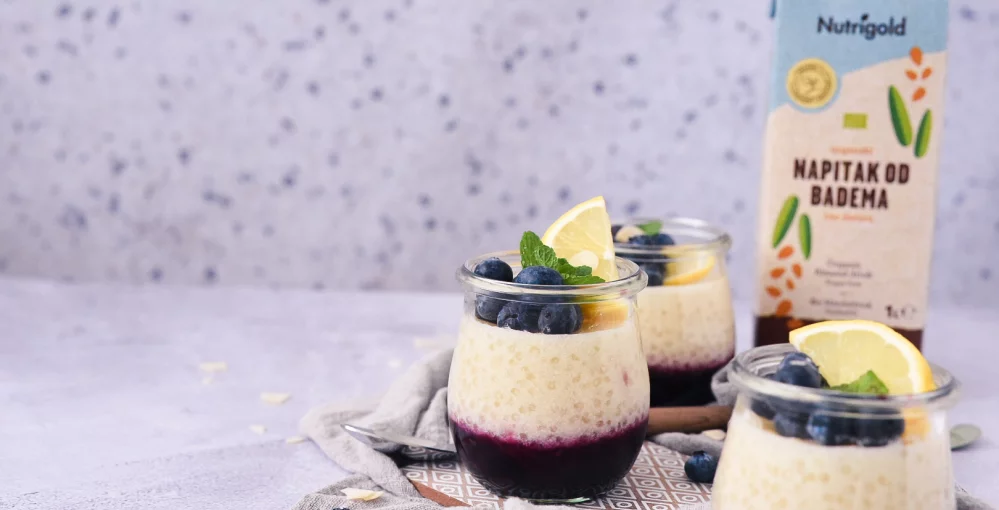 Tapiokapudding mit Heidelbeeren