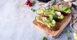 Aufstrich aus grünen Erbsen