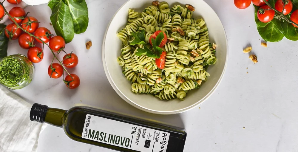 Mangold-Pesto: Gesundes Rezept für aromatische Pasta!