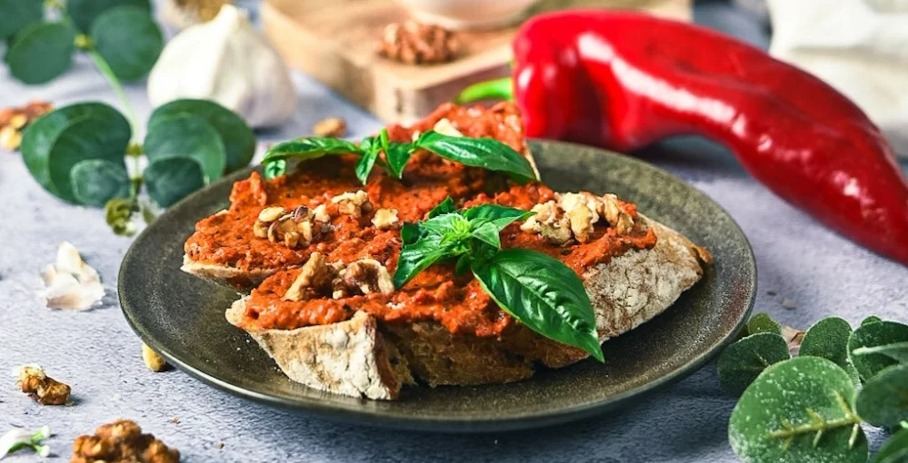 Rezept für Pesto aus gerösteten Paprika – aromatisch & vielseitig verwendbar!