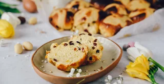 Weich, saftig und voller Frucht – diese süßen Brötchen schmecken wie vom Bäcker! Süße Brötchen