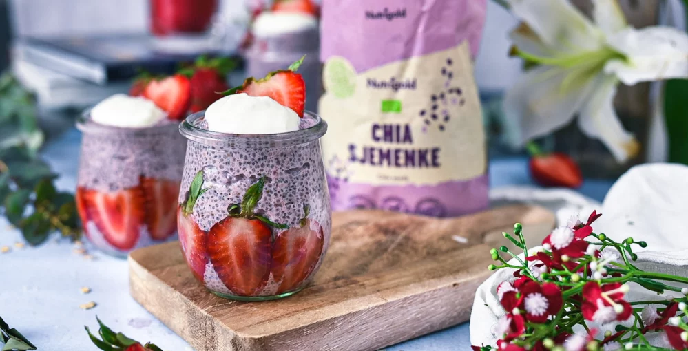 Chia-Pudding mit Erdbeeren