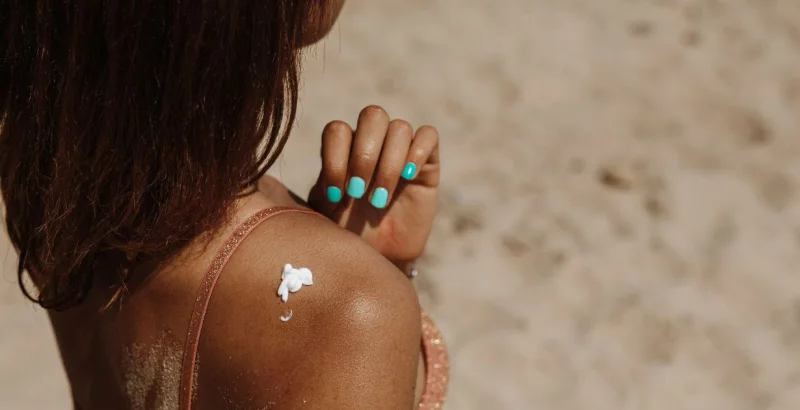 Mineralischer Sonnenschutz, SPF 100 oder Olivenöl? So finden Sie den richtigen UV-Schutz!