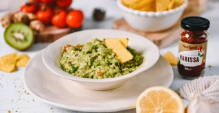 Guacamole mit Kiwi – das einfache Rezept für eine überraschend fruchtige Variante! Guacamole mit Kiwi