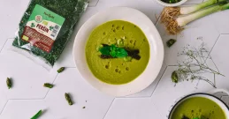 Frühlingssuppe mit grünem Gemüse