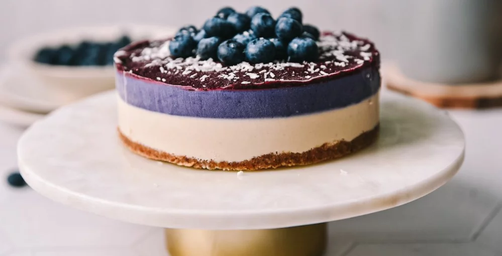 Heidelbeer-Rohkost Torte