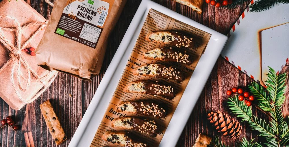 Biscotti mit Schokolade und Orange