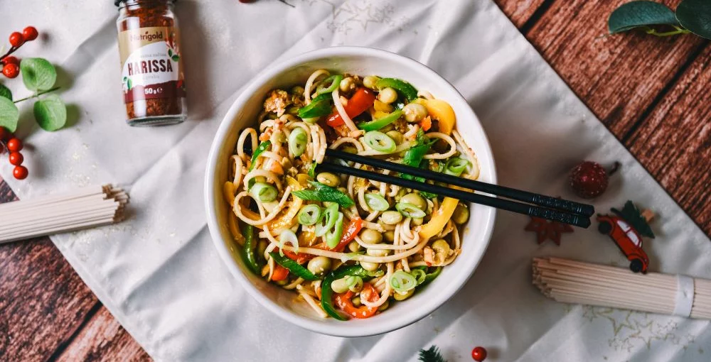Asiatische Spicy Nudeln