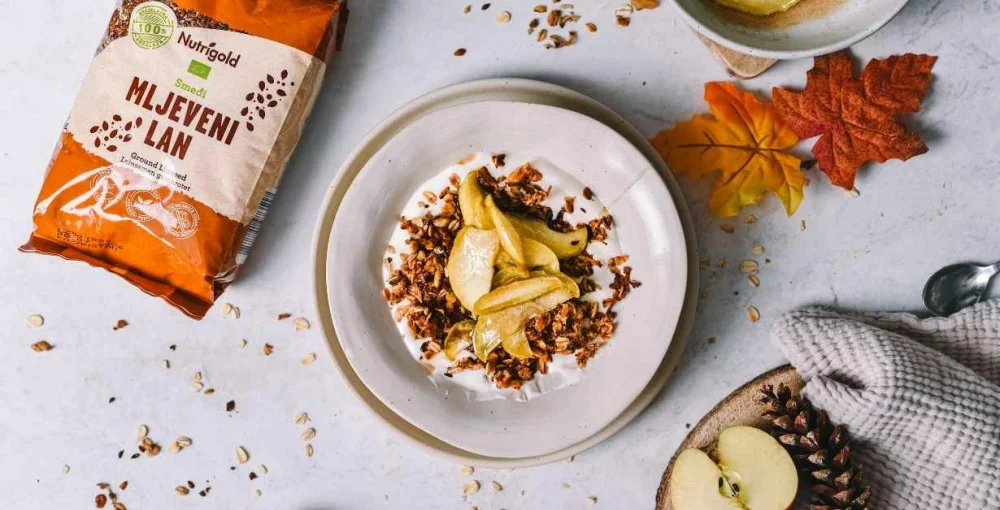 Apfel-Granola in einer Schüssel