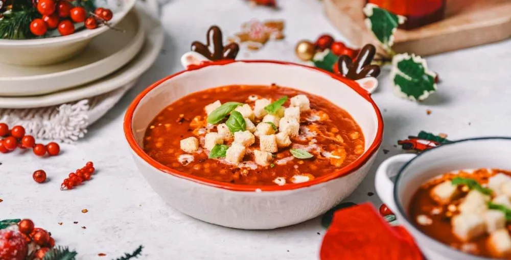 Tomatensuppe mit gerösteten Paprika