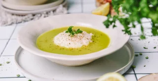 Cremige Erbsensuppe