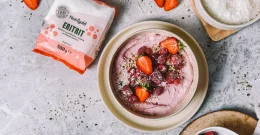 Protein-Bowl mit Himbeeren