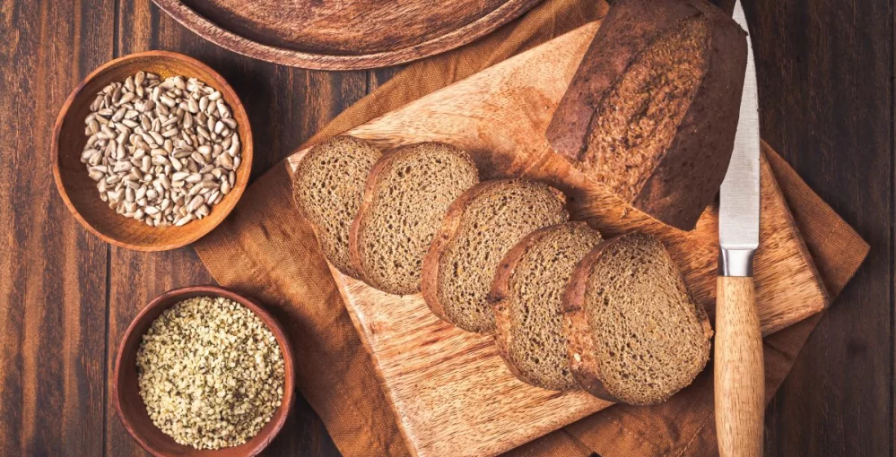 Flohsamenbrot geschnitten